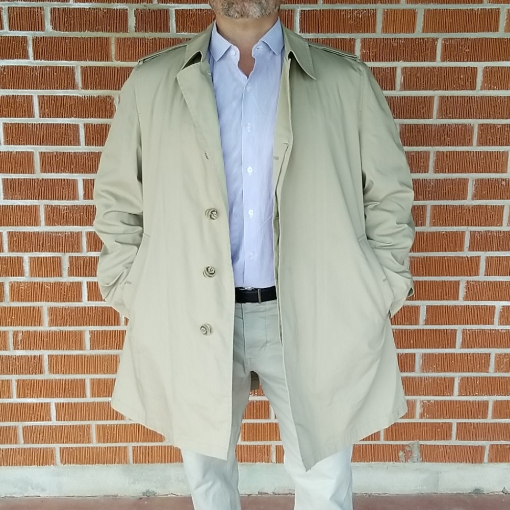 SOLD!!!VTG London Fog Trench Coat - Picture 2 of 10